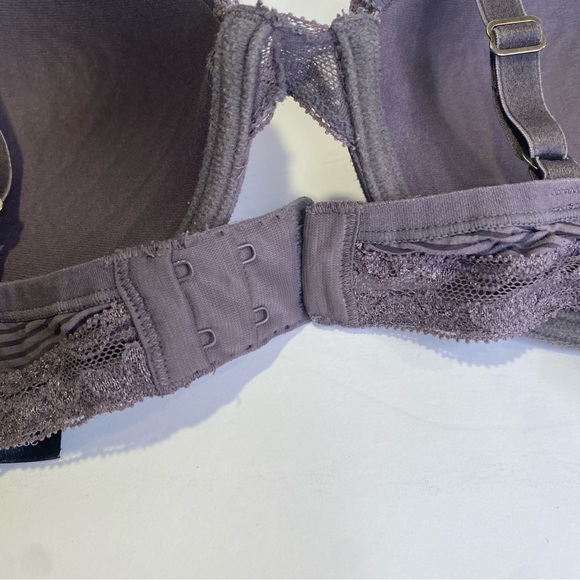 Two Natori Slightly Padded Adjustable Bras Size 36C - Picture 10 of 16